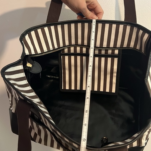 Henri Bendel pet tote - Picture 7 of 12